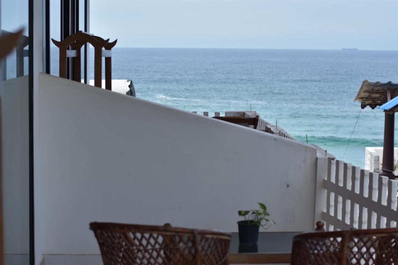 Packbag Beach Hotel Kovalam Buitenkant foto