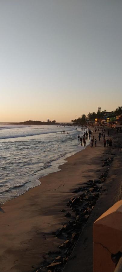 Packbag Beach Hotel Kovalam Buitenkant foto