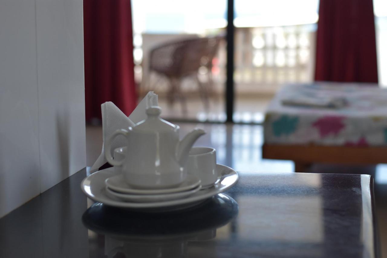 Packbag Beach Hotel Kovalam Buitenkant foto
