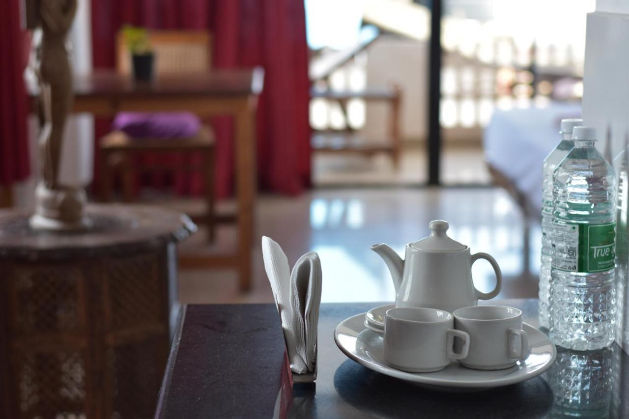 Packbag Beach Hotel Kovalam Buitenkant foto
