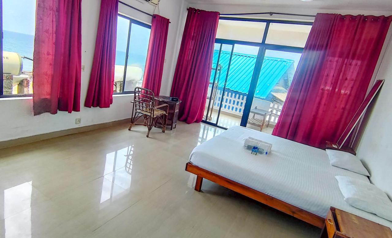 Packbag Beach Hotel Kovalam Buitenkant foto